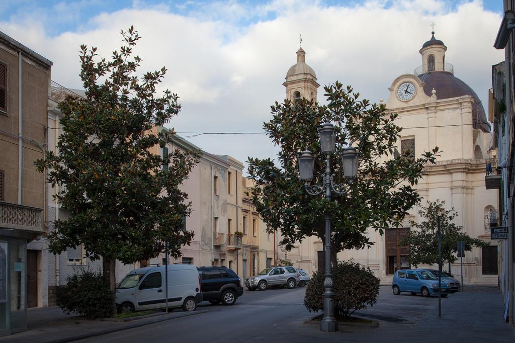 Piazza San Pantaleo Bed & Breakfast ซอร์โซ ภายนอก รูปภาพ