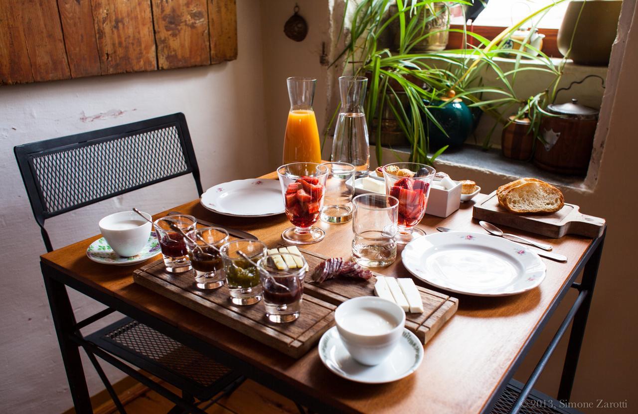 Piazza San Pantaleo Bed & Breakfast ซอร์โซ ภายนอก รูปภาพ